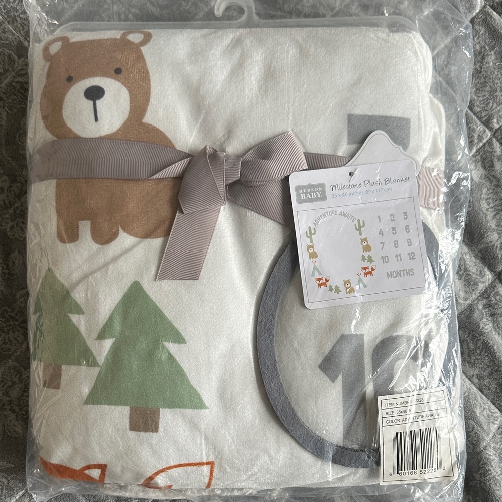 HUDSON BABY | Woodland Theme Milestone Plush Blanket